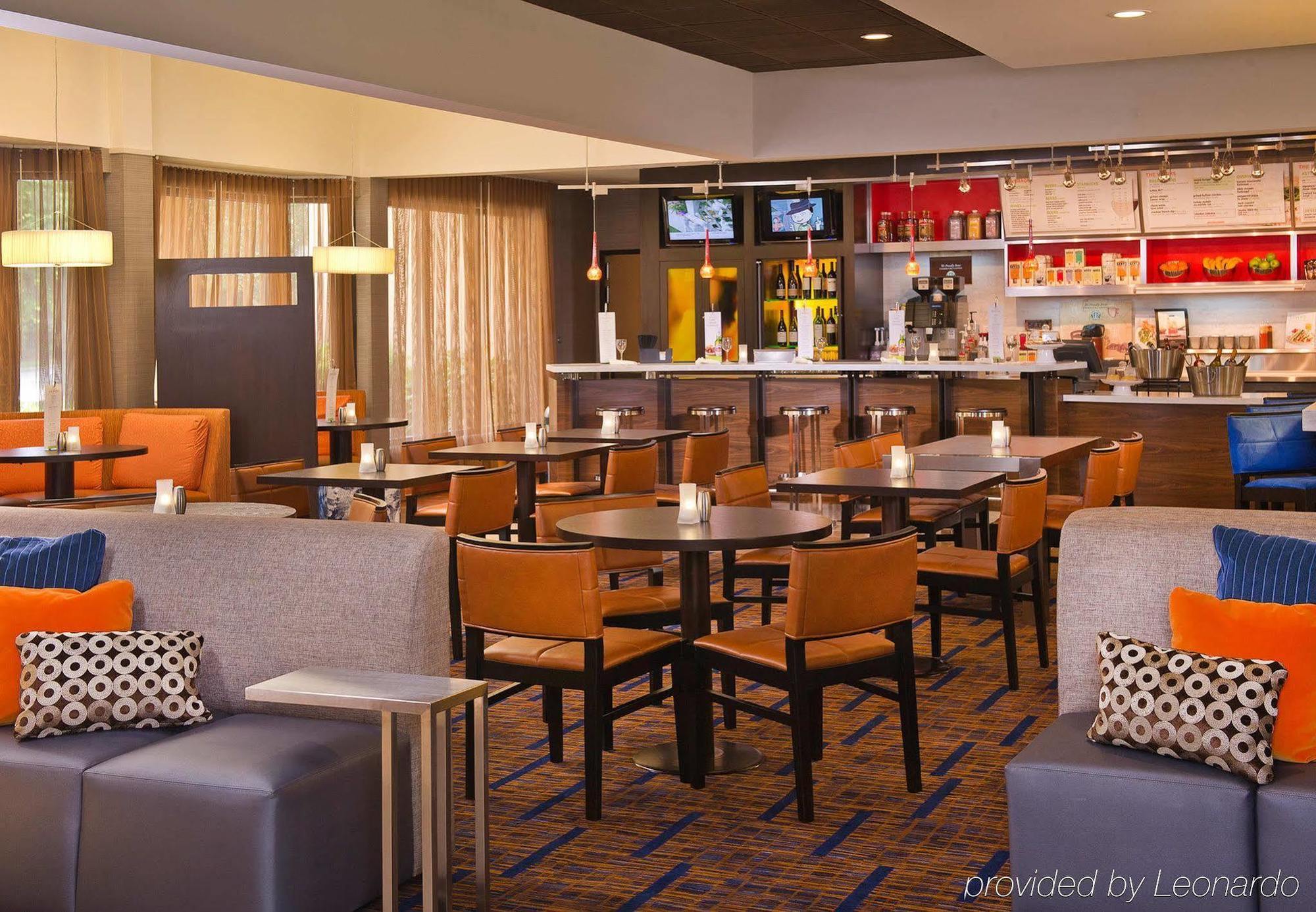 Courtyard By Marriott Raleigh Midtown Hotel Exterior foto