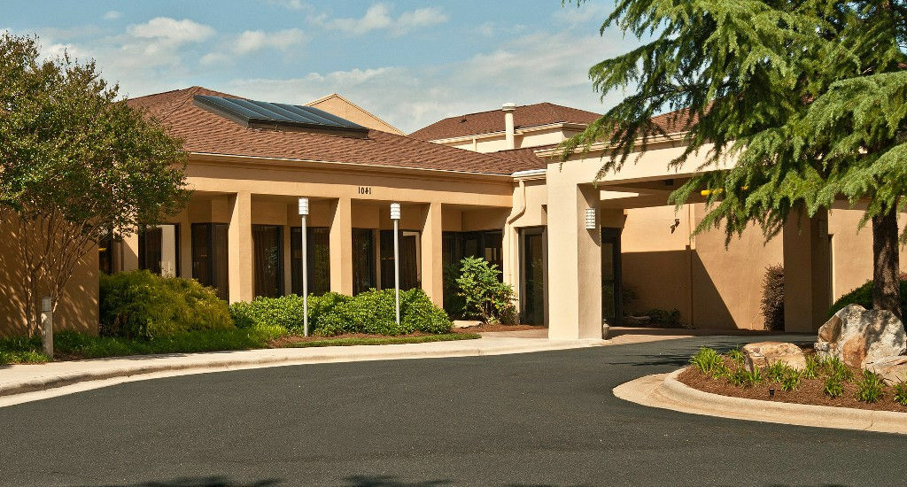 Courtyard By Marriott Raleigh Midtown Hotel Exterior foto